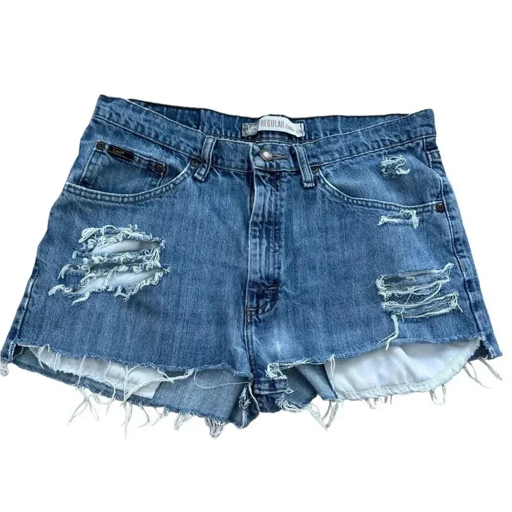 Vintage Lees Light Blue Distressed Denim Jean Shorts, Size 30x32